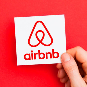 airbnb-logo-2-350x350-1 Blog